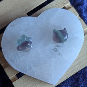 💙 1.4 cm Rainbow Fluorite Kitty Cat Face & Paw 💜 healing Crystals Plate 🐾